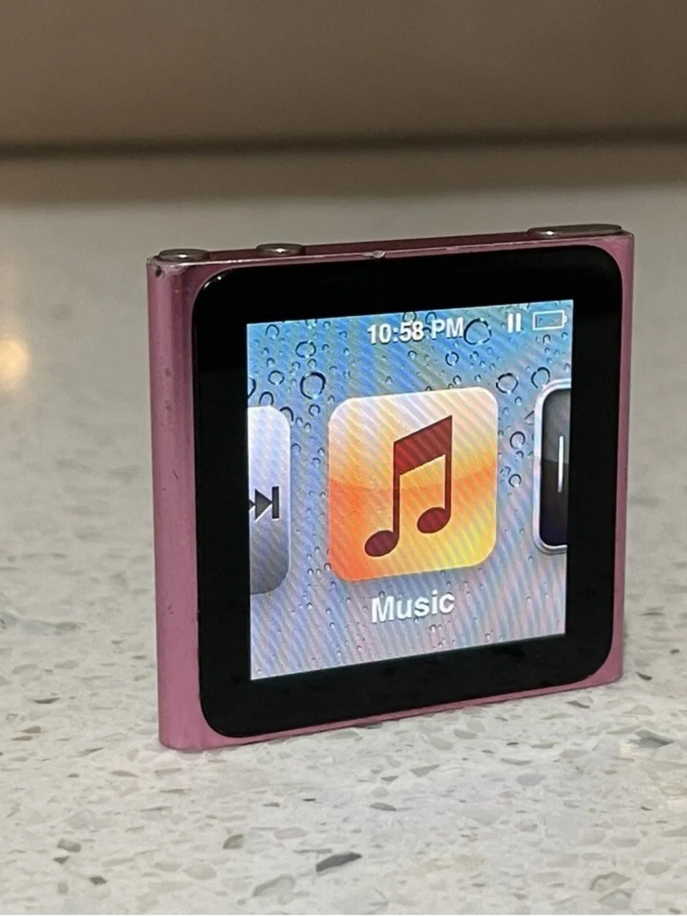 Apple Pink IPOD NANO 6th generation 8GB